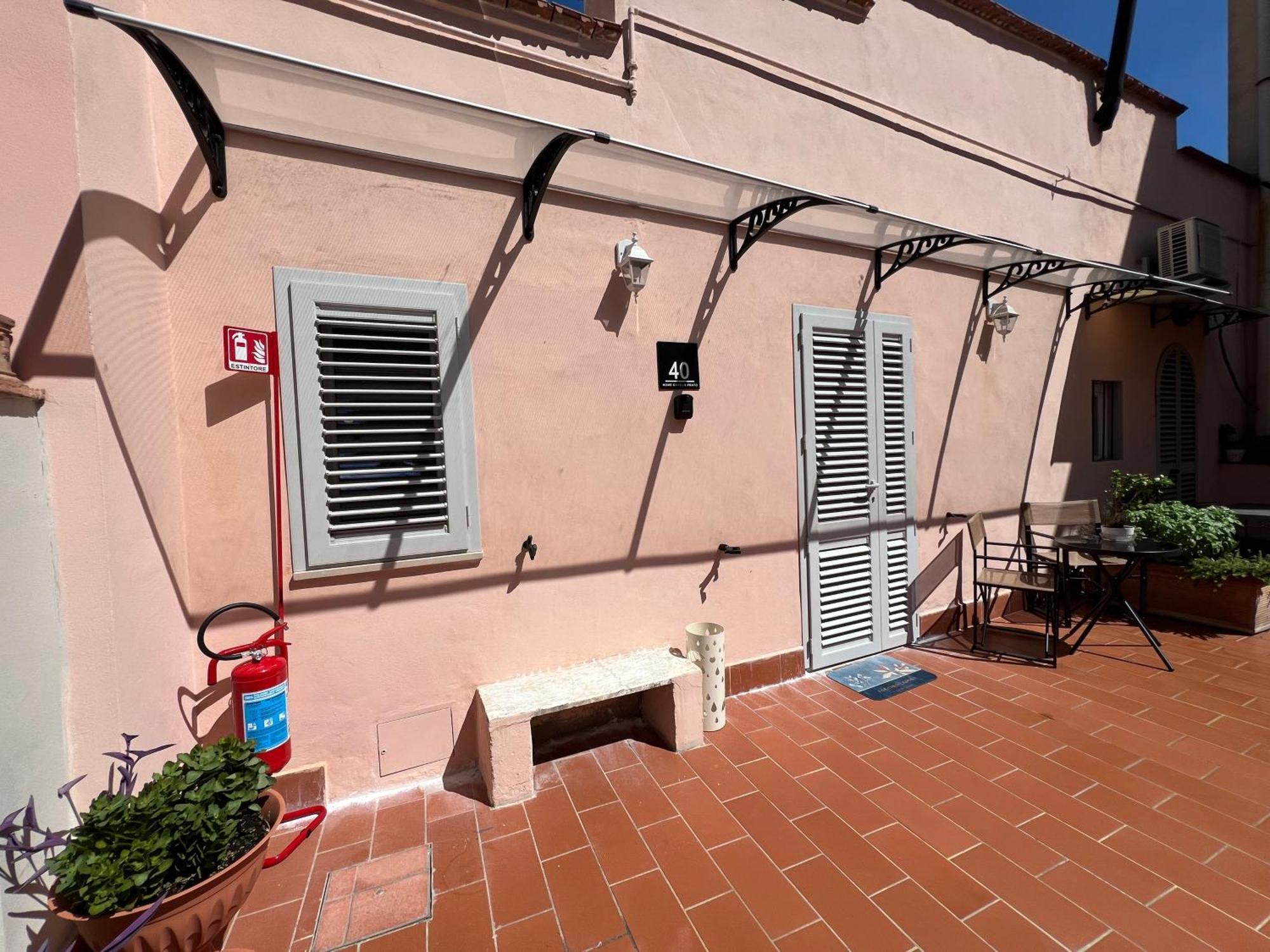 Home Cavour Prato 普拉托 外观 照片