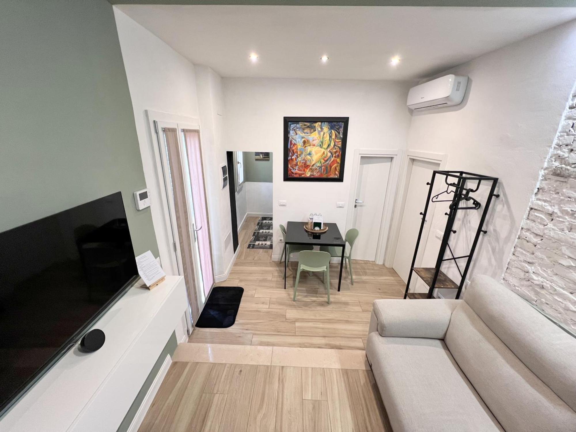Home Cavour Prato 普拉托 外观 照片
