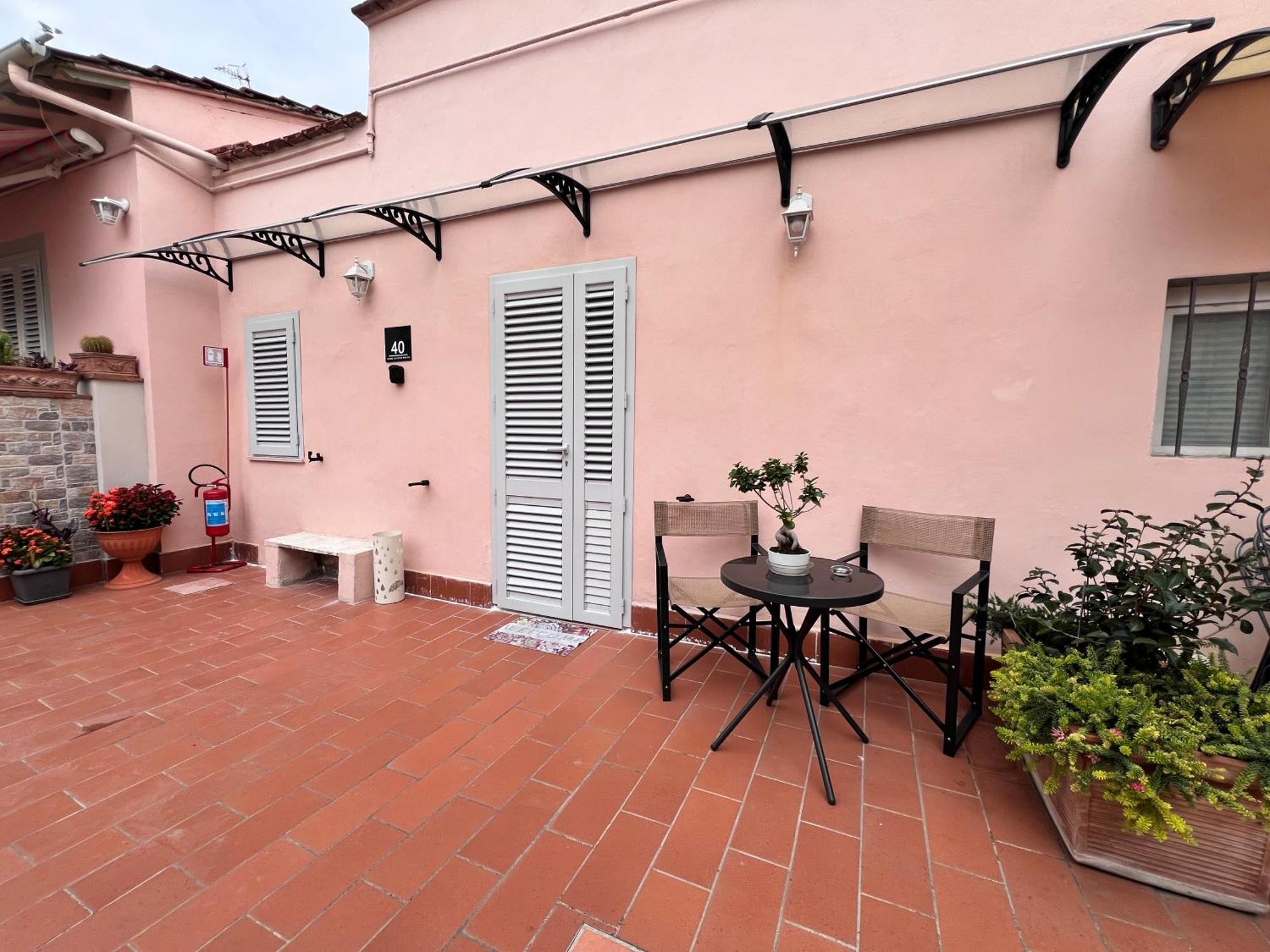 Home Cavour Prato 普拉托 外观 照片
